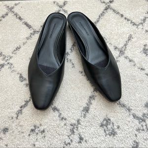 Banana Republic Slides